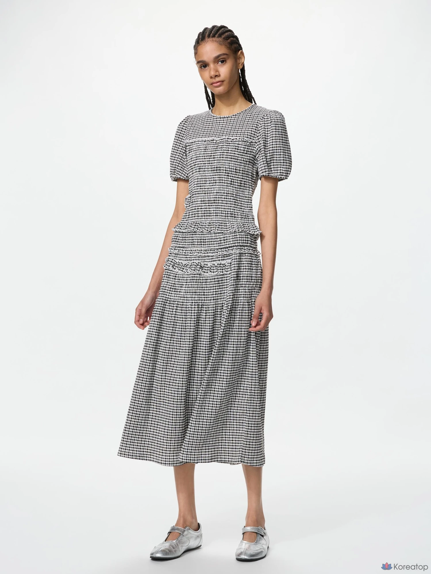 Футболка Uniqlo Shirring Volume Sleeve T