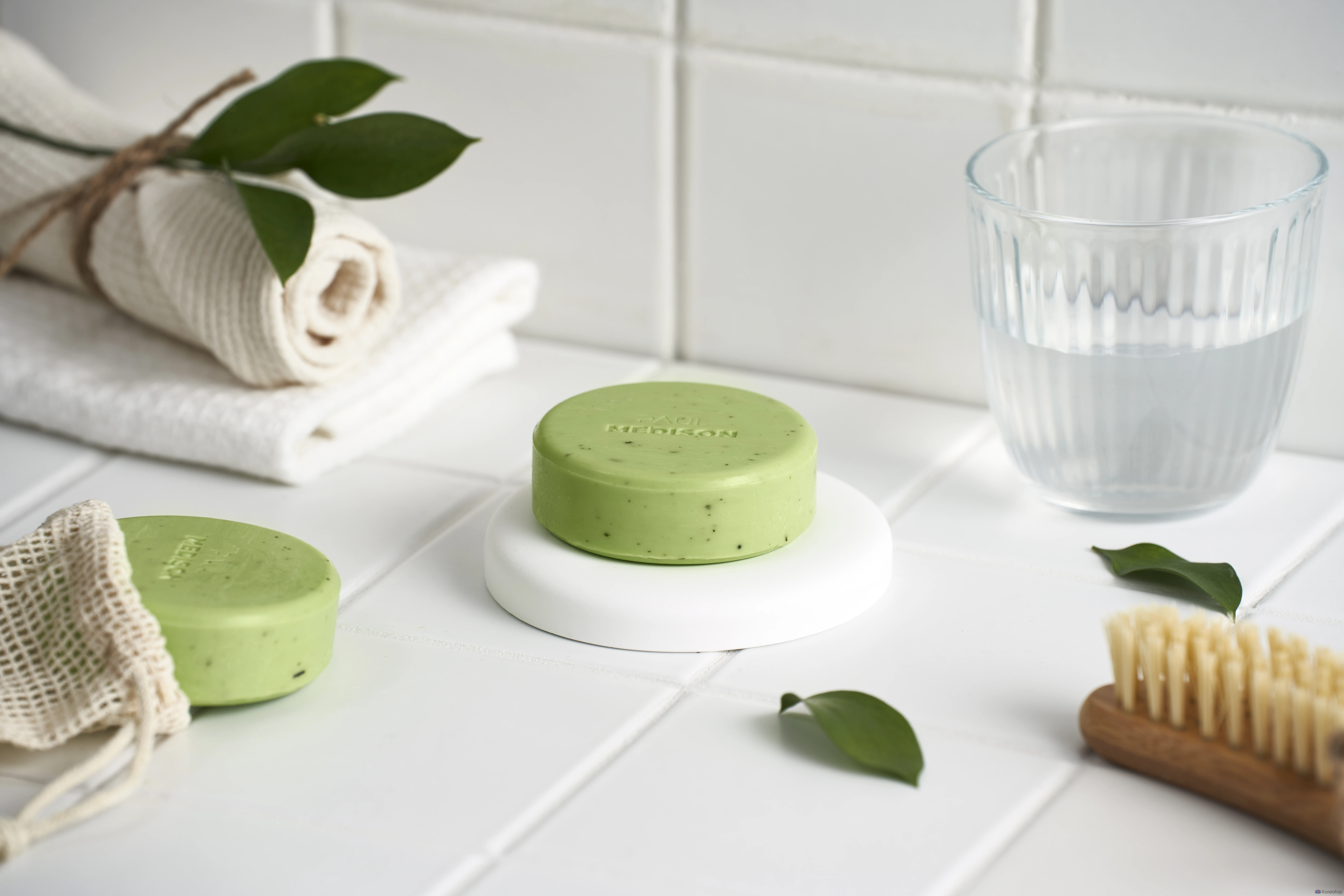 Мыло PAUL MEDISON Signature Pea Soap с ромашкой, 100 г