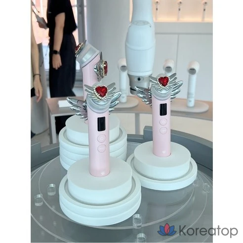 Medicube AGE-R Booster Pro Angel Wing Edition и Tinker Bell Edition