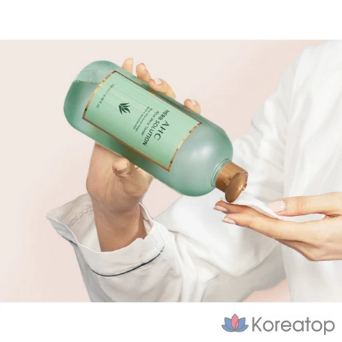 Тонер Алое для чувствительной кожи AHC Herbal Solution, 500 мл