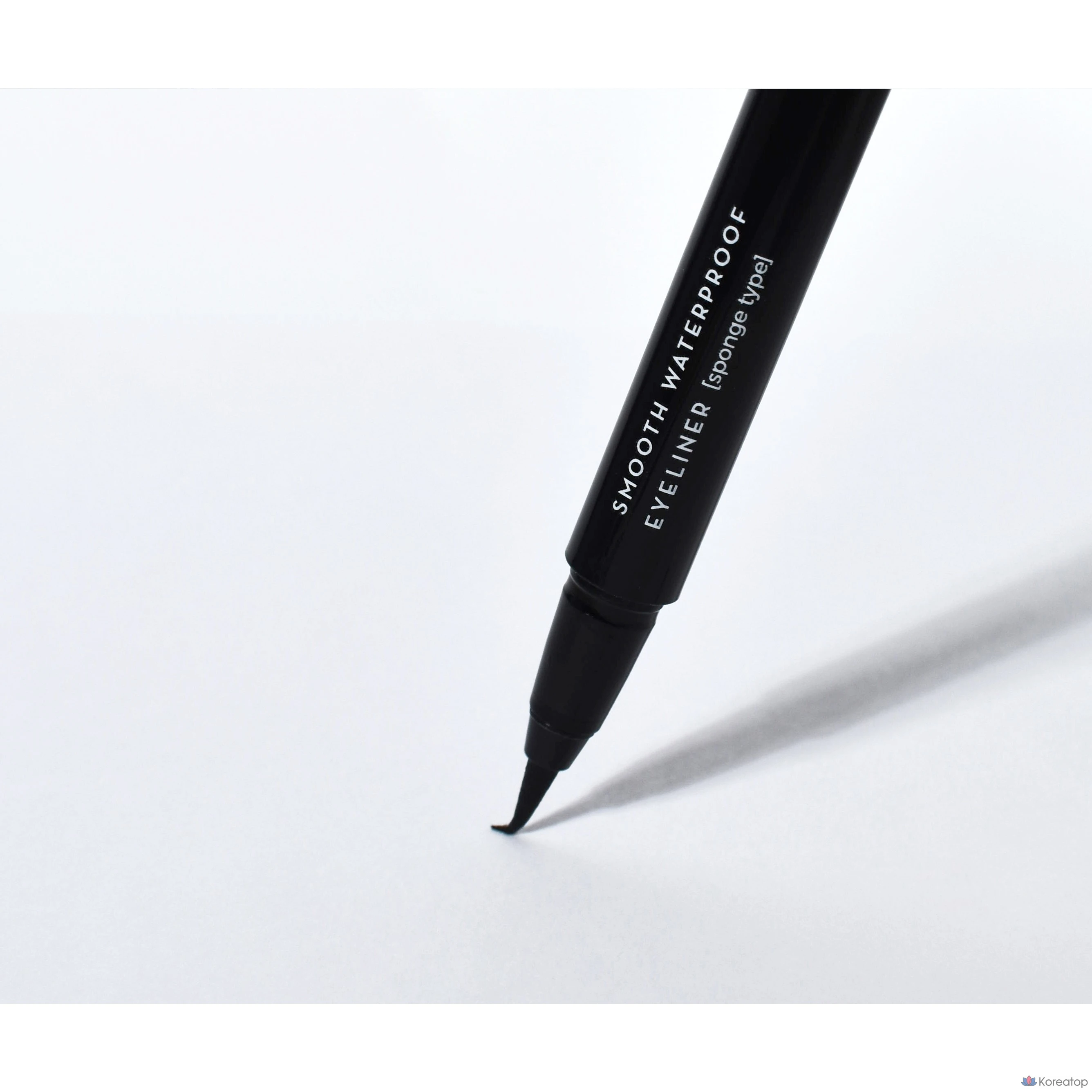 Водостойкая подводка для глаз Lamelin Smooth, 0,5 г, черная, 1 шт.