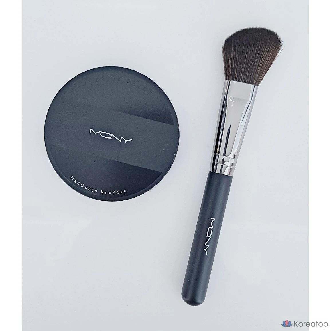 Набор для растушевки Mqny New York Fake Up 3-Color Shading, 9 г, кисть для растушевки, 3 цвета (бежево-коричневый), 1 шт.