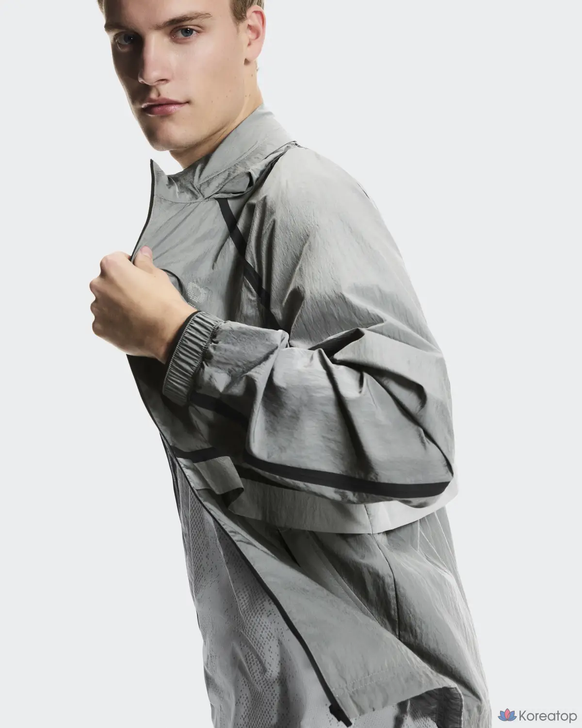 Куртка ON Performance Volt Jacket