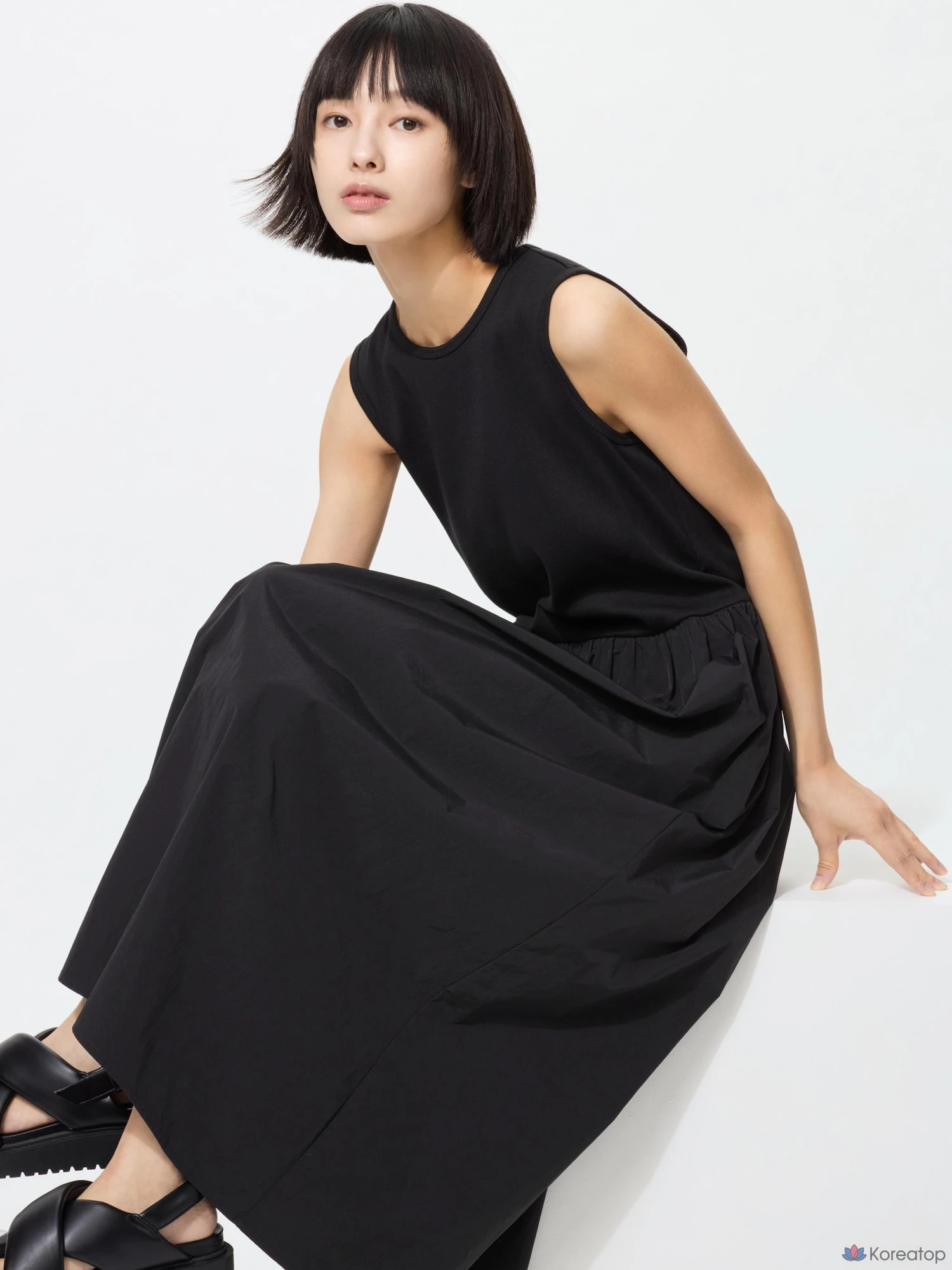 Платье Uniqlo Combination Dress Sleeveless