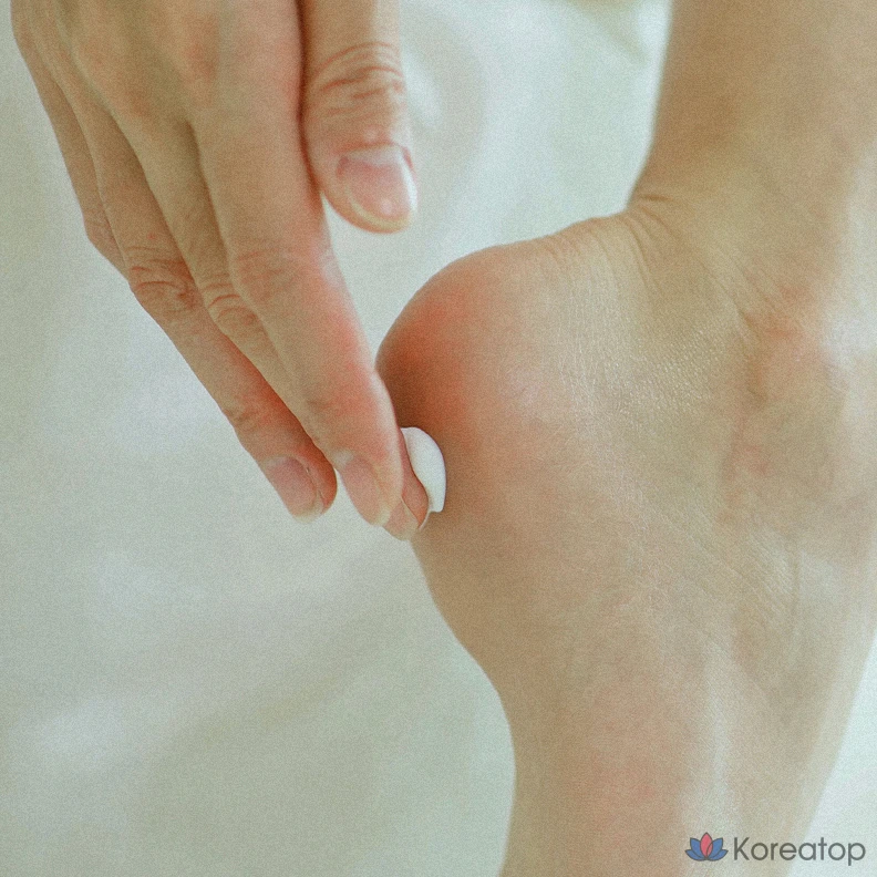 Высокоувлажняющий отшелушивающий крем для ног AVCA Derma Repair, 1 упаковка, 1 флакон, 500 мл