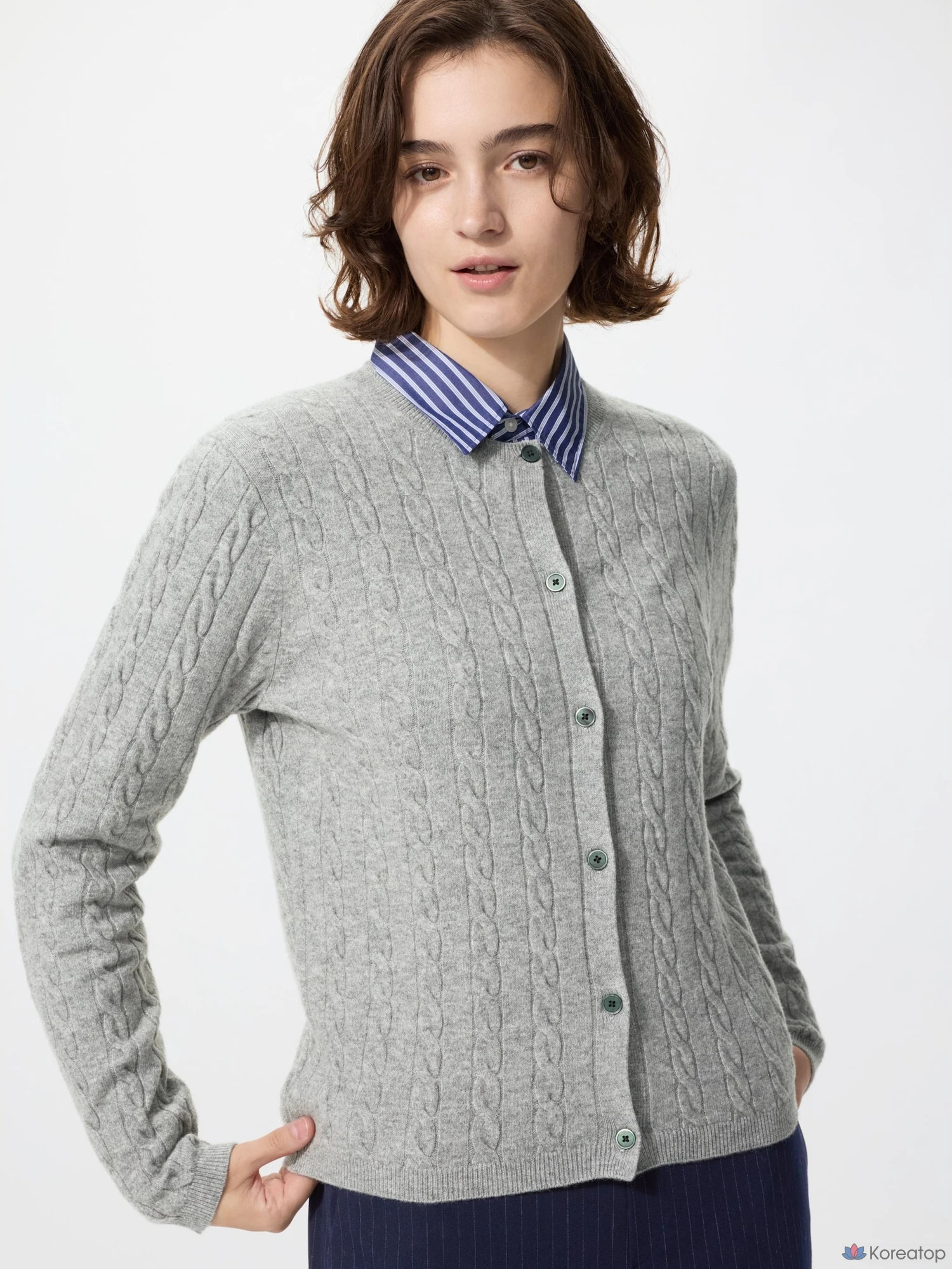 Кардиган Uniqlo Cable Crew Neck Cardigan