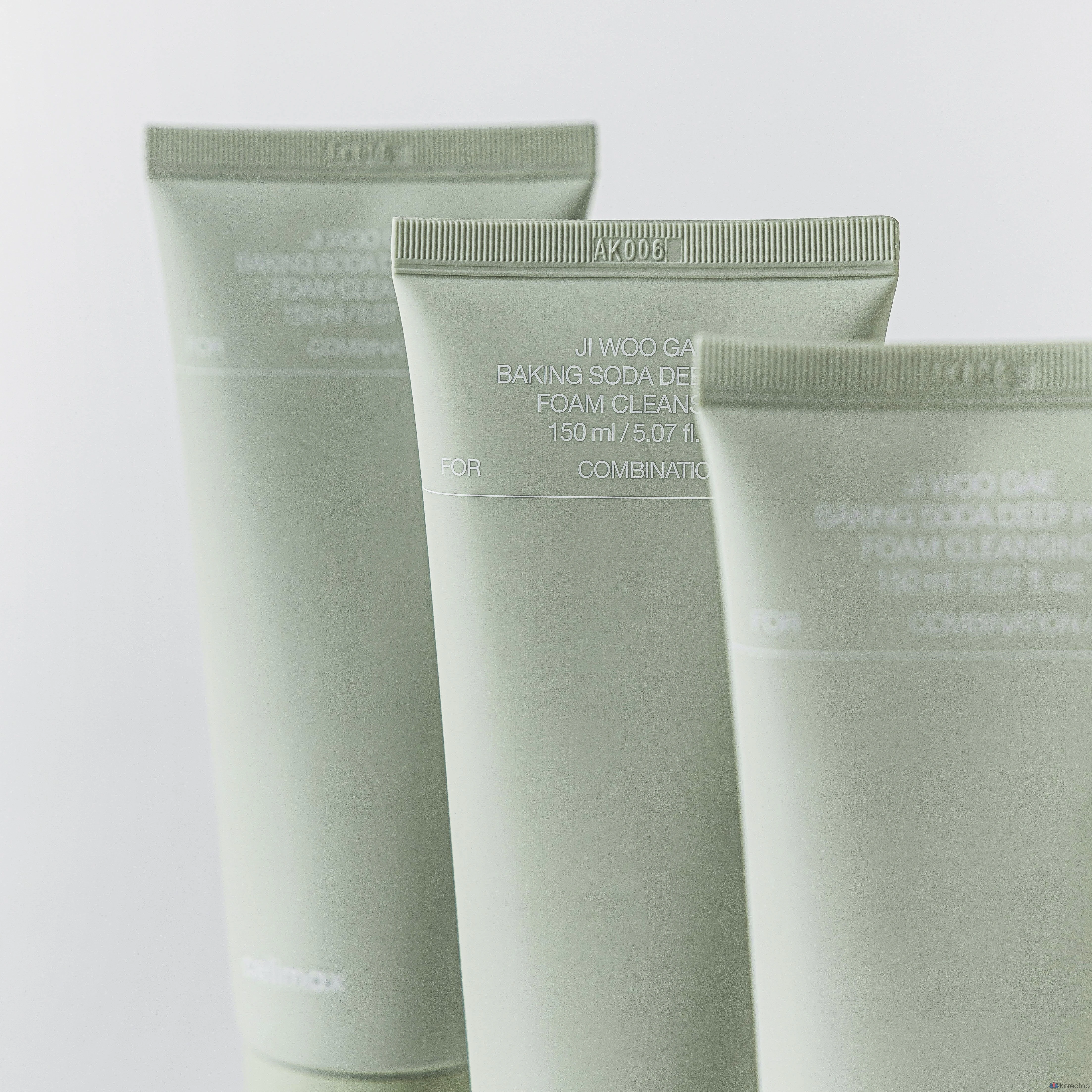 Очищающая пенка для лица Cellimax с пищевой содой для глубокого очищения пор, 150 мл, 1 шт.