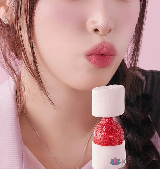 Помада Lilybyred Milky Blur Fondue Bar, 1 шт., оттенок 02 «Клубника» со вкусом взбитых сливок., фото 6