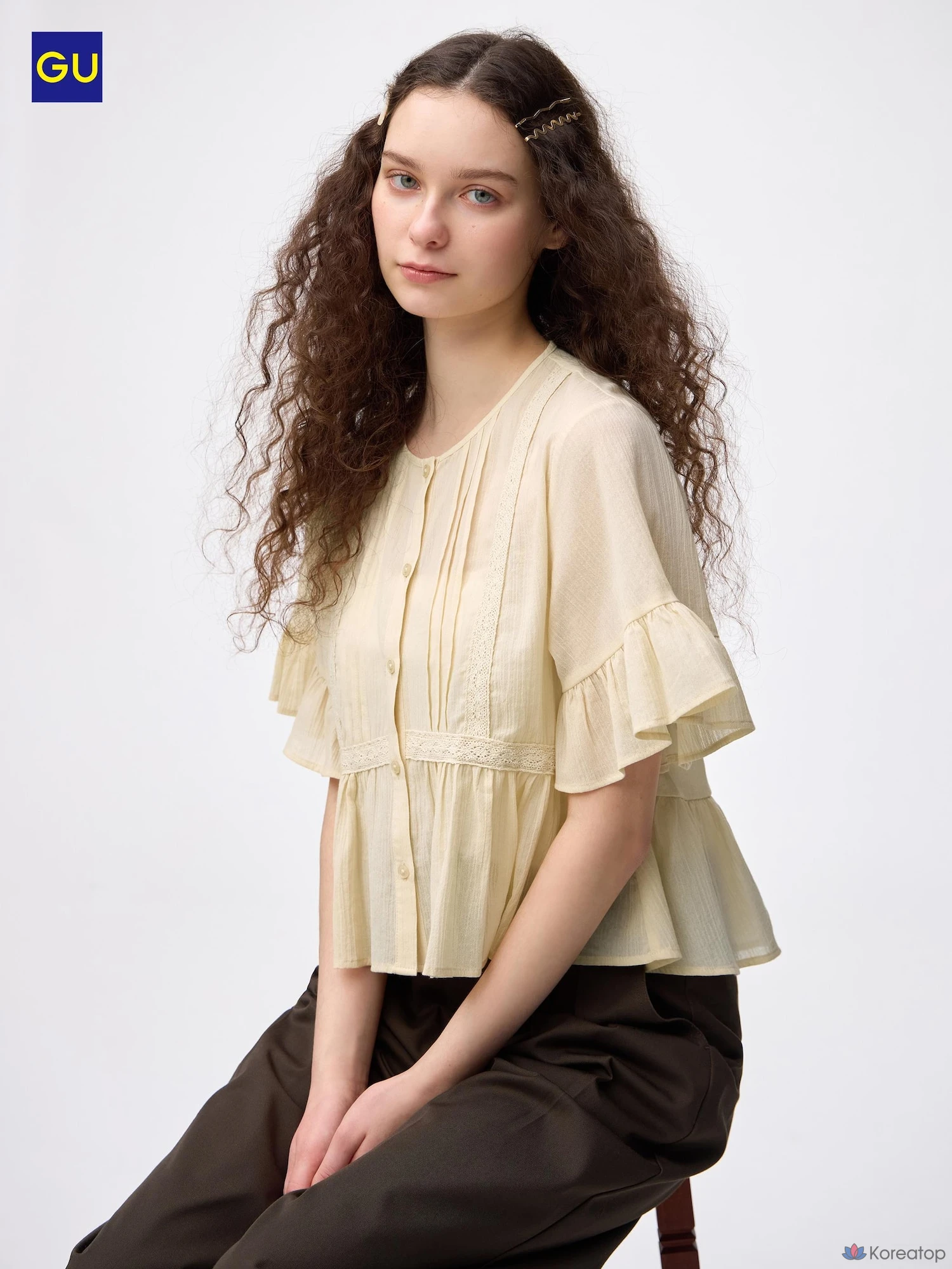 Блузка Uniqlo Lace Frill Blouse Short Sleeve
