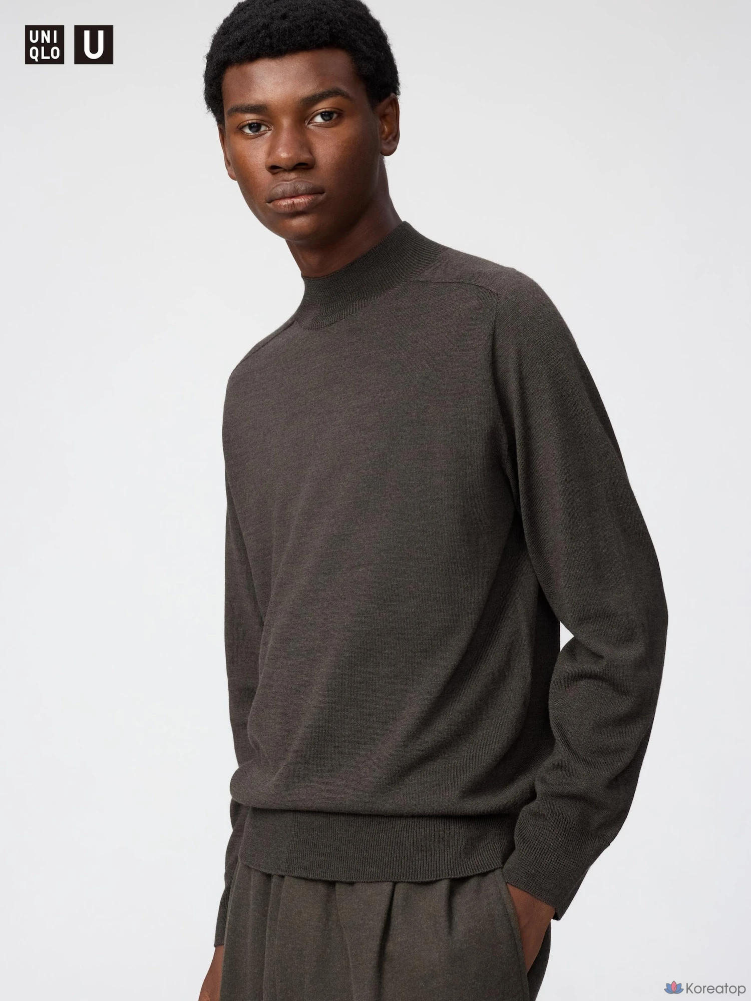 Свитер Uniqlo 3D Knit Mock Neck Sweater