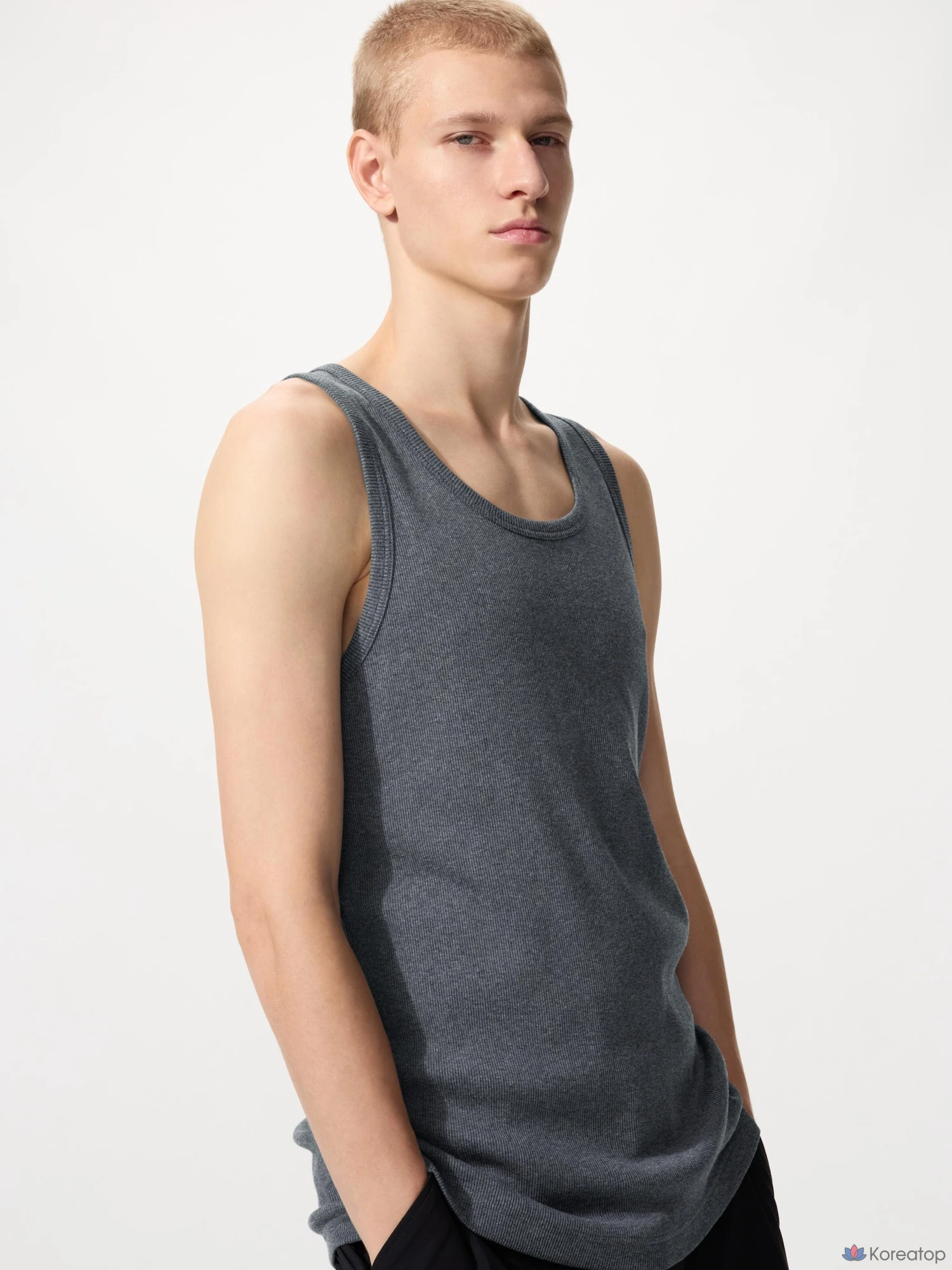 Топ Uniqlo Dry Rib Tank Top