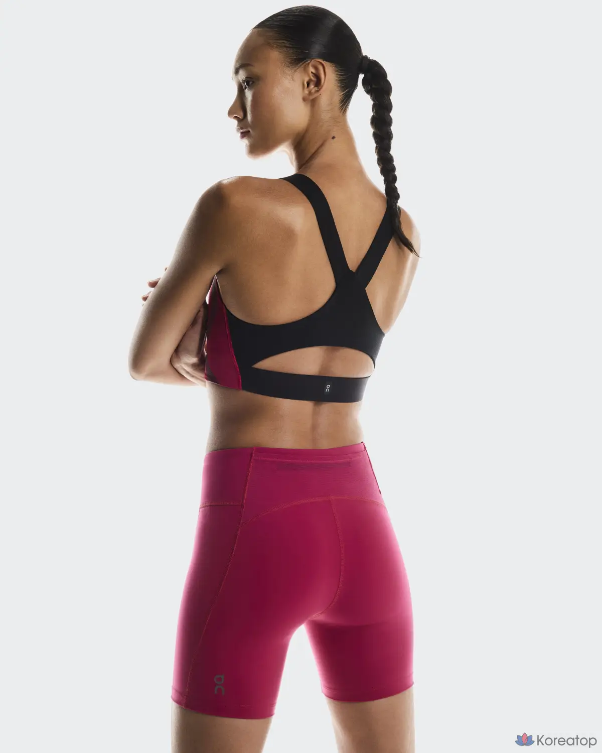 Тайтсы ON Performance Tights Short