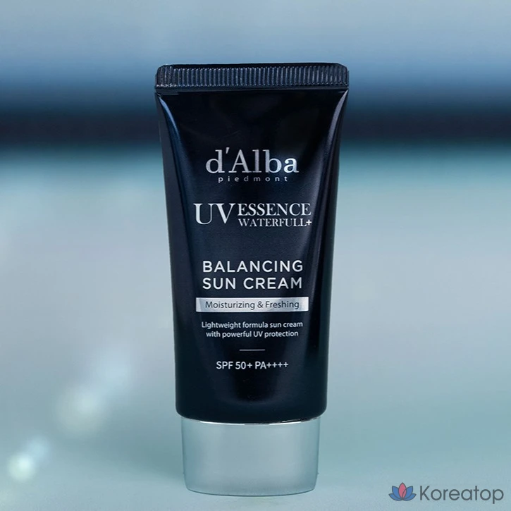 Солнцезащитный крем D'alba All-in-One Waterful Balancing Sunscreen SPF50+ PA++++, 50 мл, 1 шт.