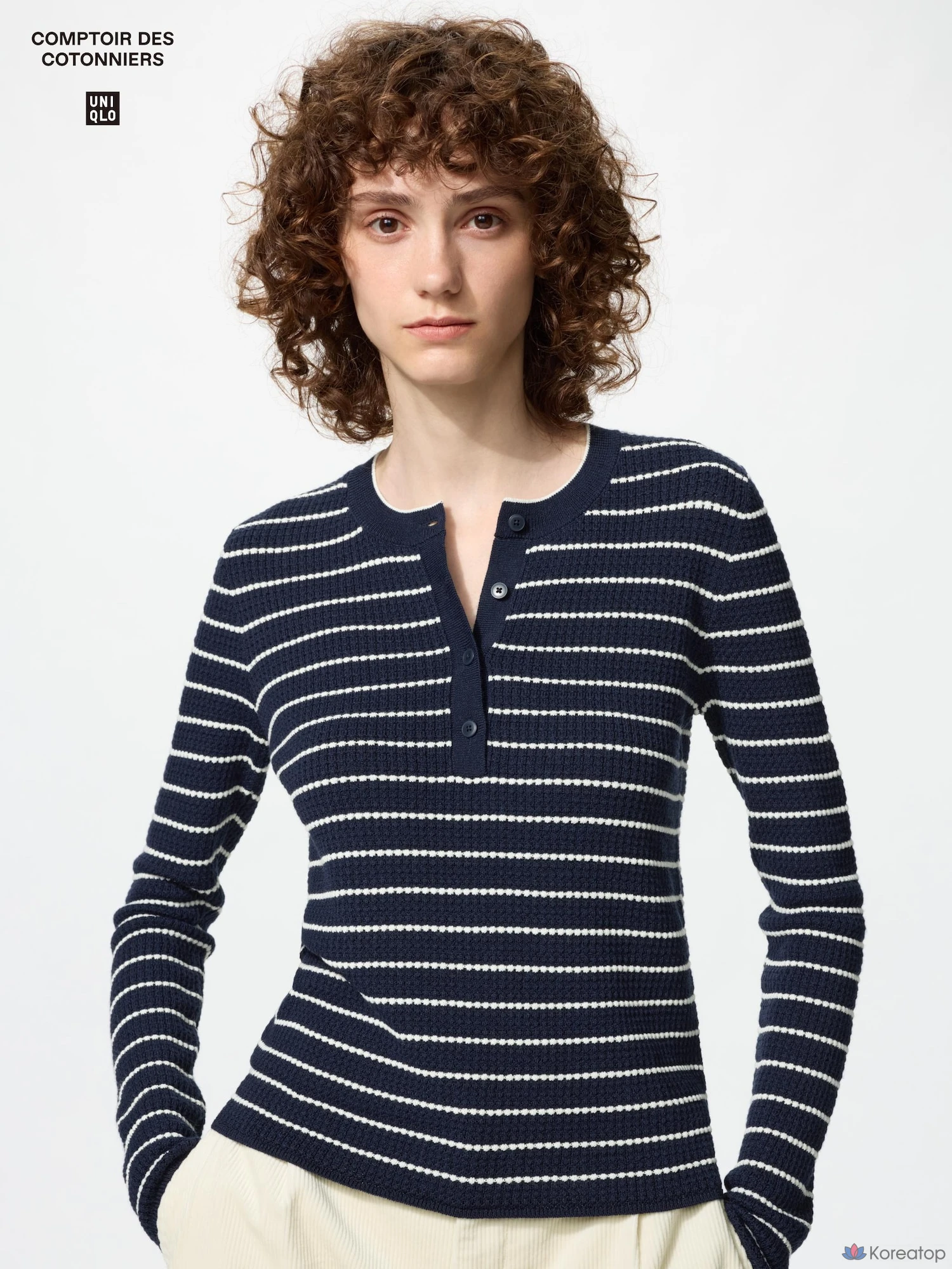 Свитер Uniqlo Merino Blend Henley Neck