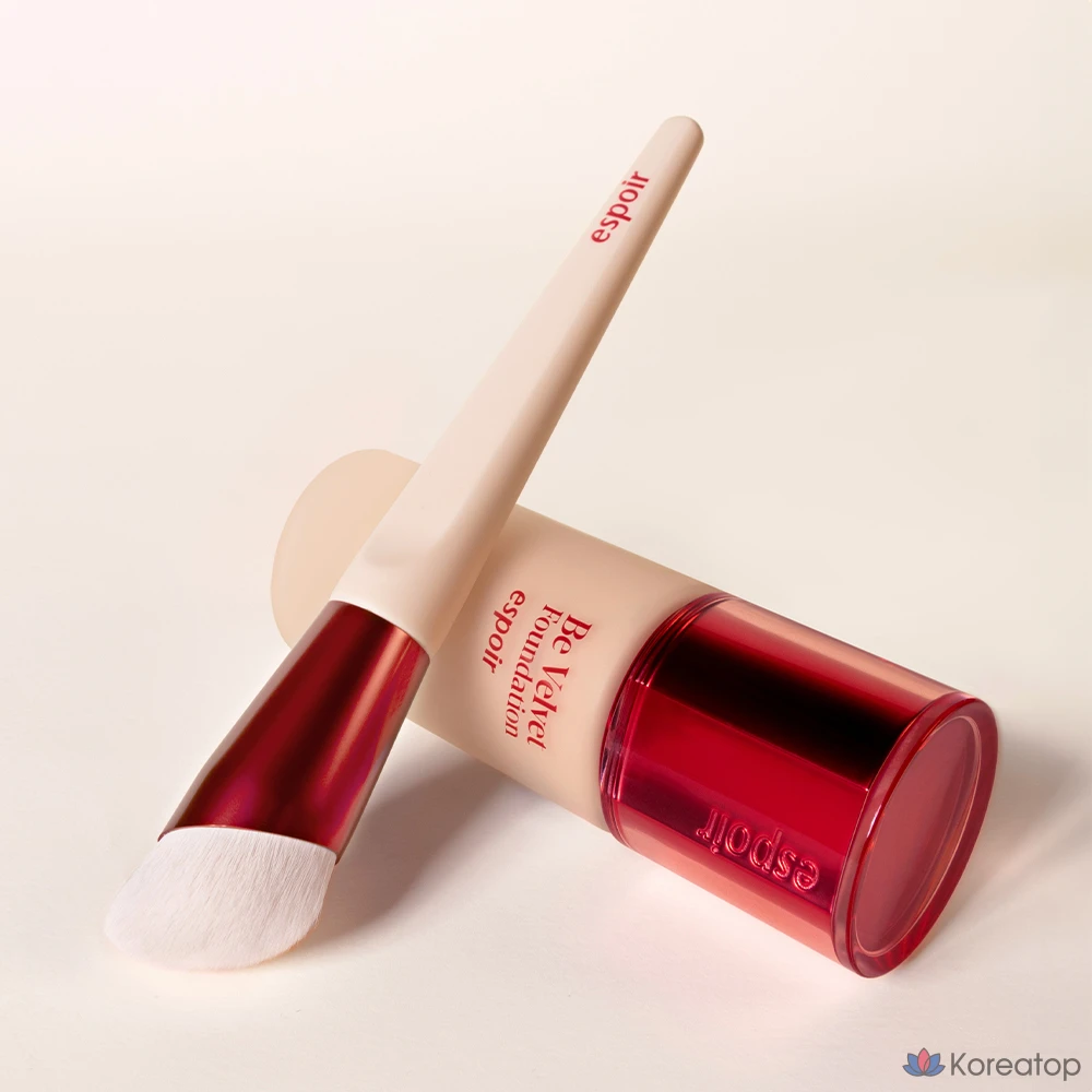 Кисть для тональной основы Espoir Pore Blur, белая, 1 шт.