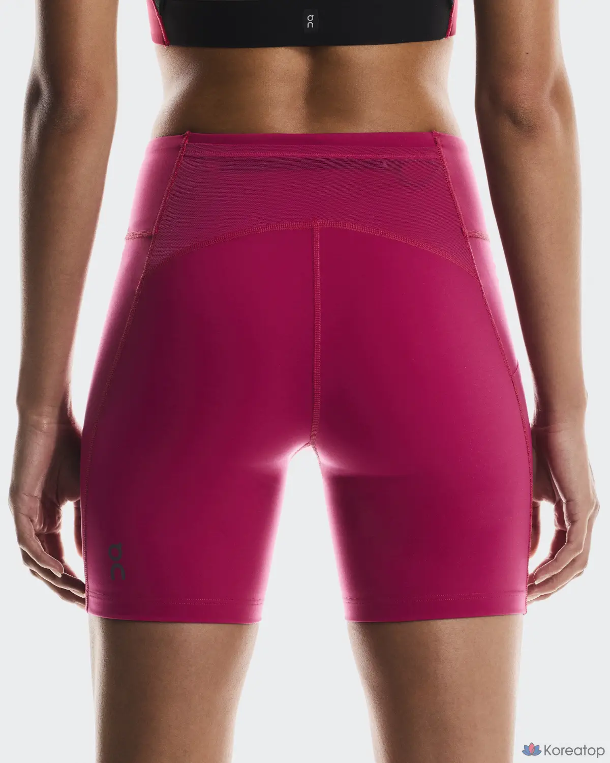 Тайтсы ON Performance Tights Short
