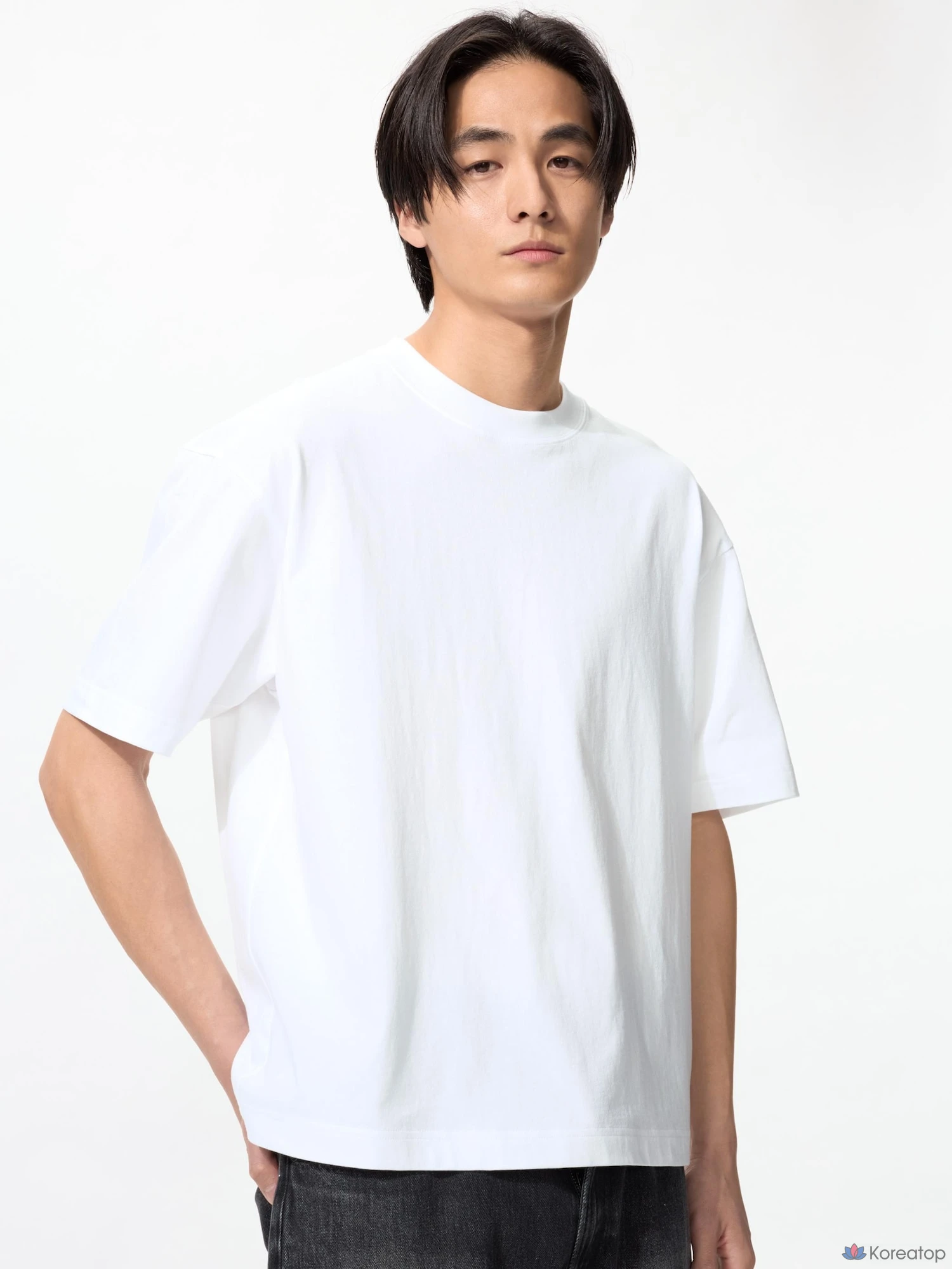 Футболка Uniqlo Boxy Crop T