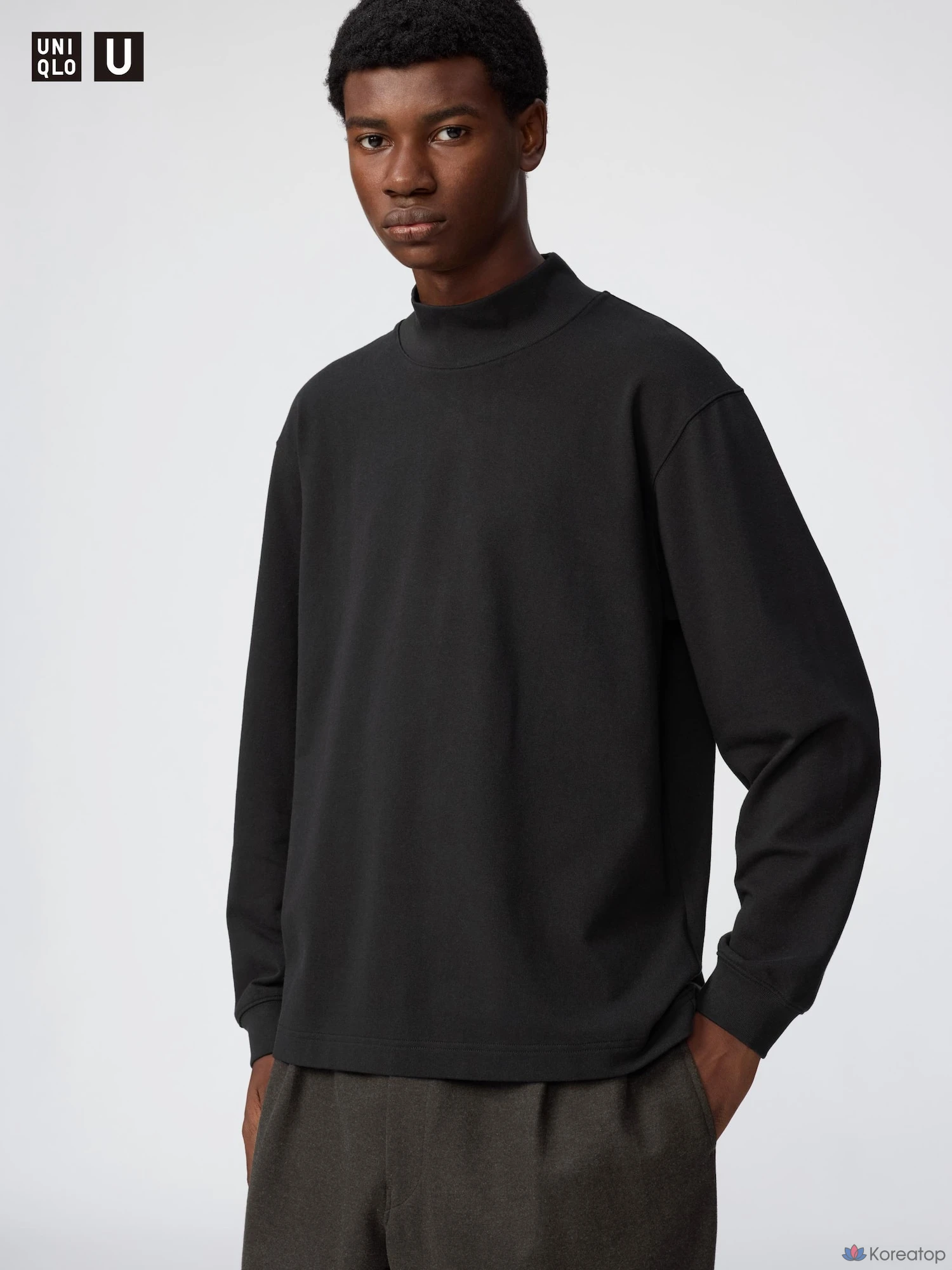 Футболка Uniqlo Mock Neck Long Sleeve T-Shirt