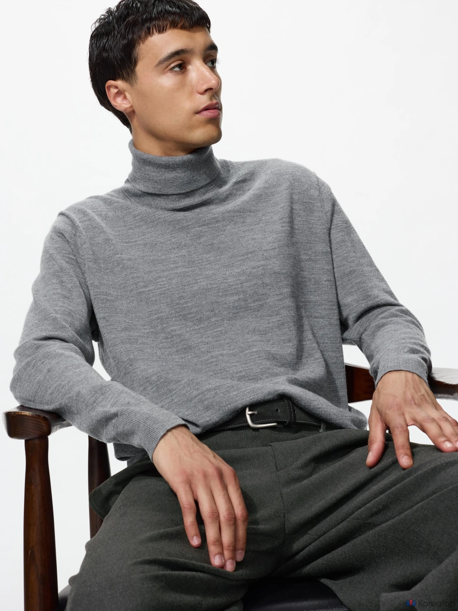 Свитер Uniqlo Merino Turtleneck Sweater
