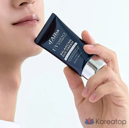 Солнцезащитный крем D'alba All-in-One Waterful Balancing Sunscreen SPF50+ PA++++, 50 мл, 1 шт.