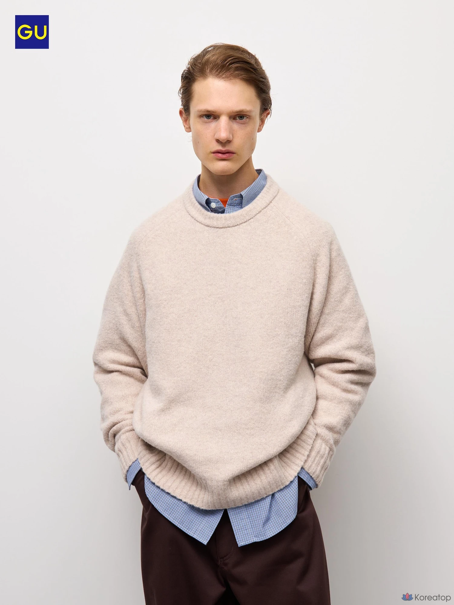 Свитер Uniqlo Puppy Touch Knit Crew Neck Sweater.