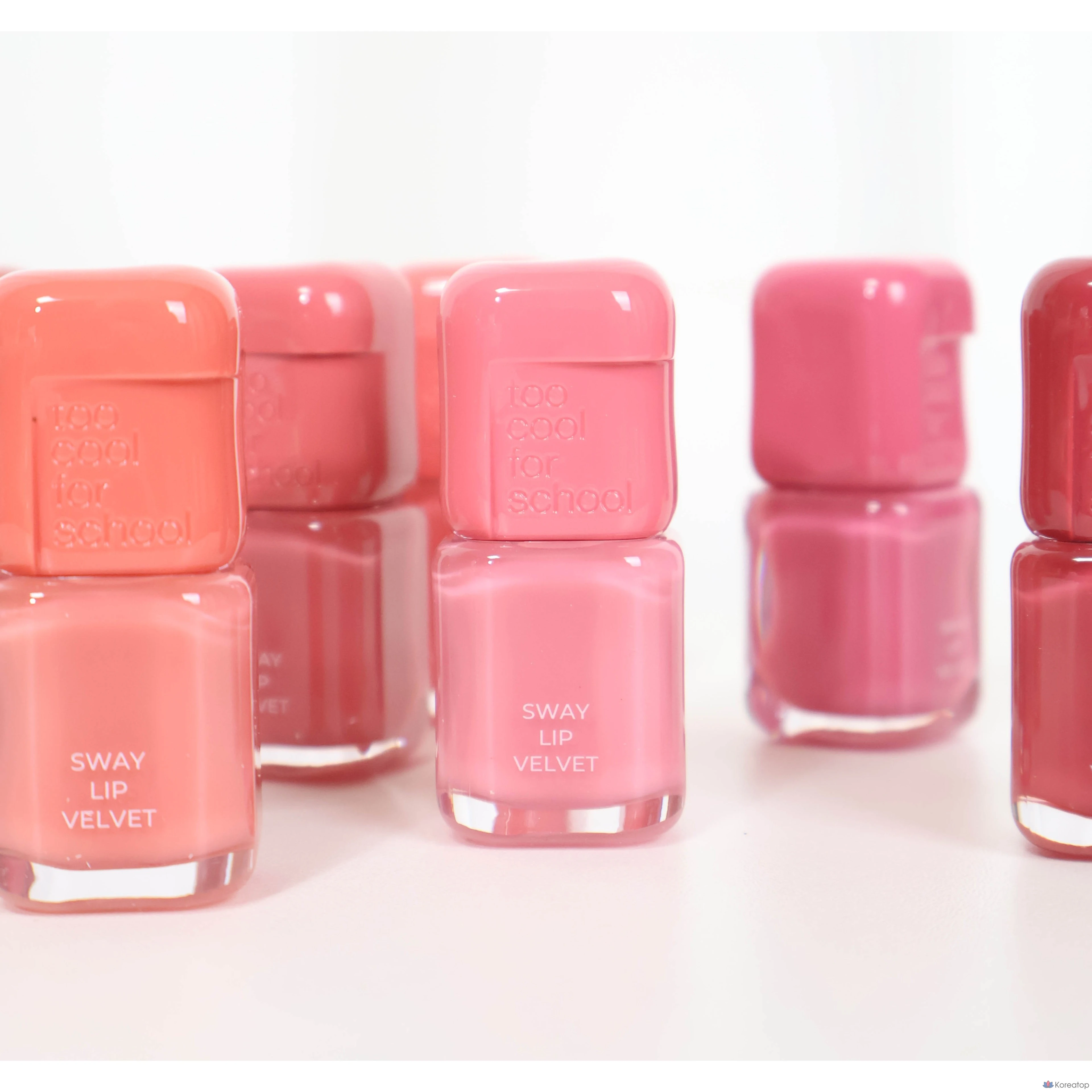 Помада Too Cool For School Matte Sway Lip Velvet, оттенок 07 Muted Cherry, 1 шт.