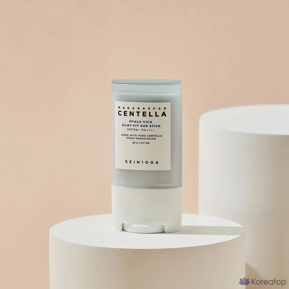 Солнцезащитный стик Skin1004 с гиалуроновой кислотой Silky Fit SPF50+ PA++++, 20 г, 1 шт.