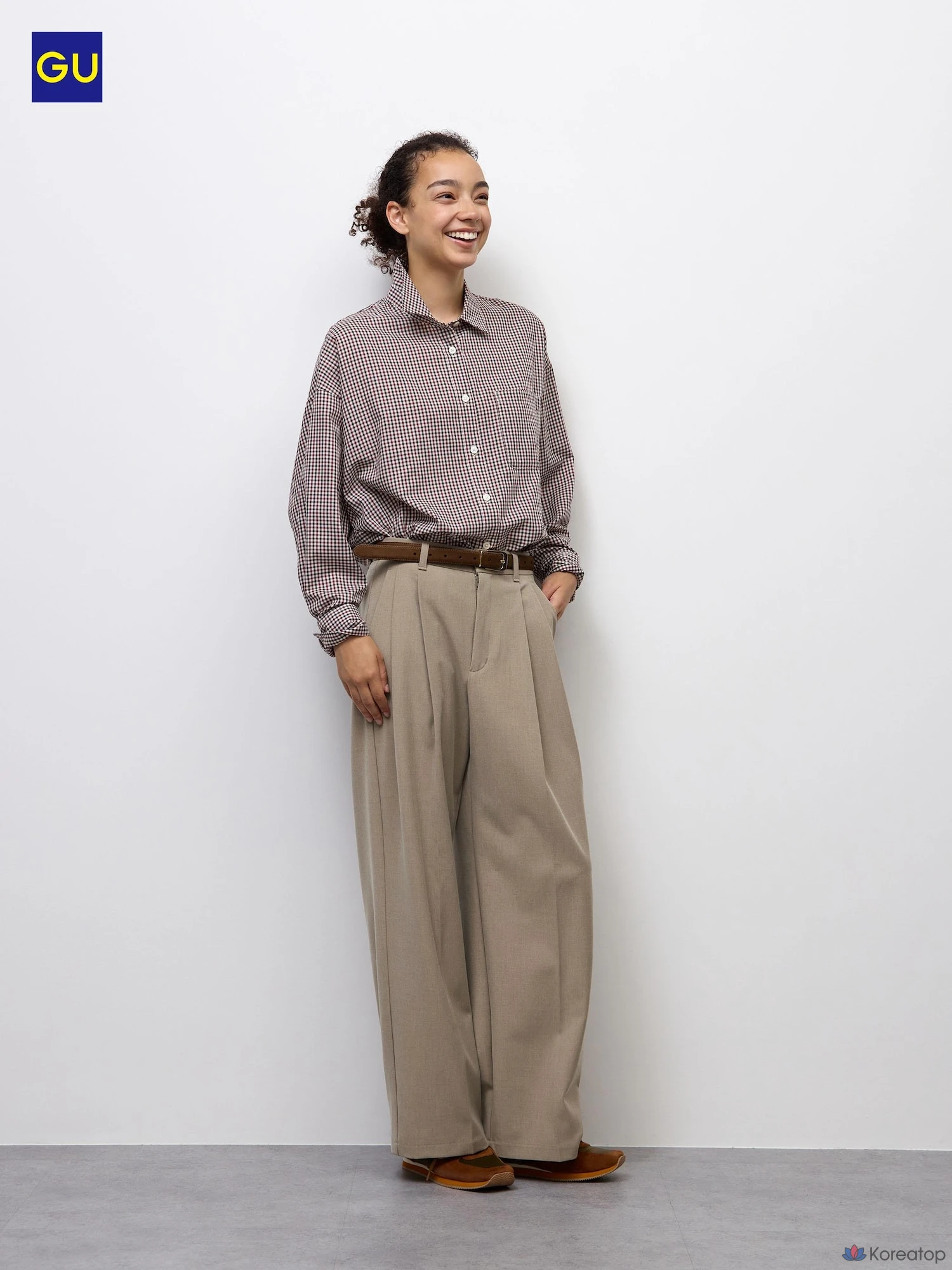Брюки Uniqlo Tuck Wide Pants