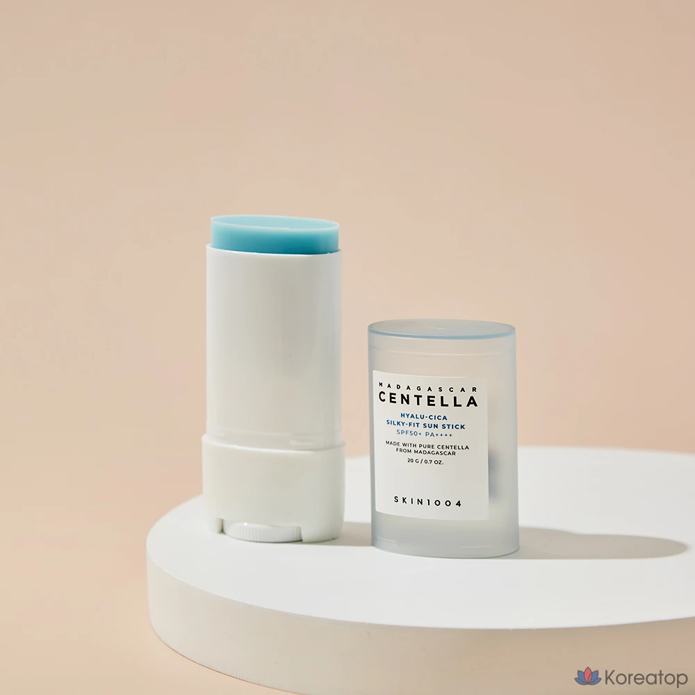 Солнцезащитный стик Skin1004 с гиалуроновой кислотой Silky Fit SPF50+ PA++++, 20 г, 1 шт.