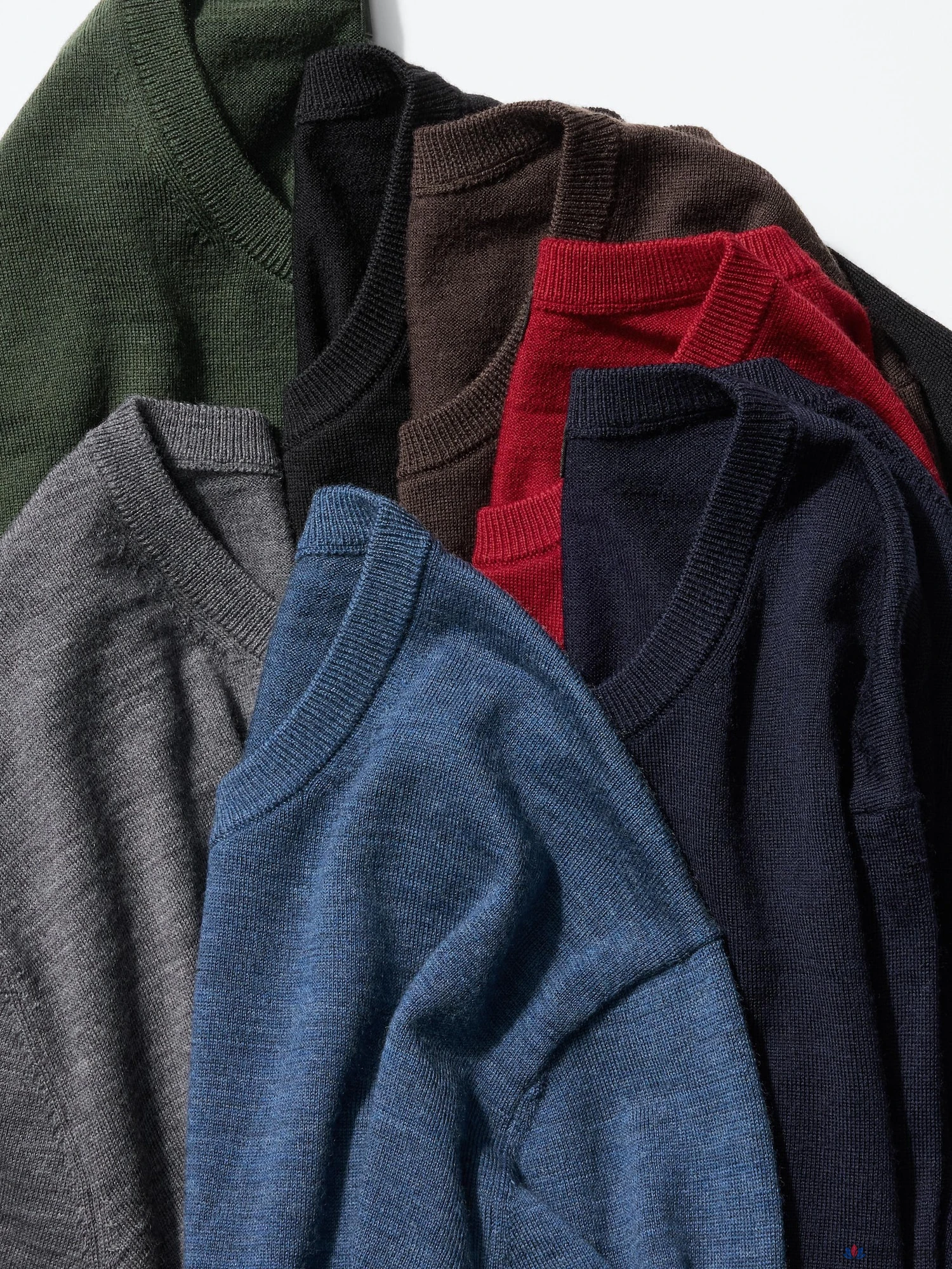 Свитер Uniqlo Merino Crew Neck Sweater