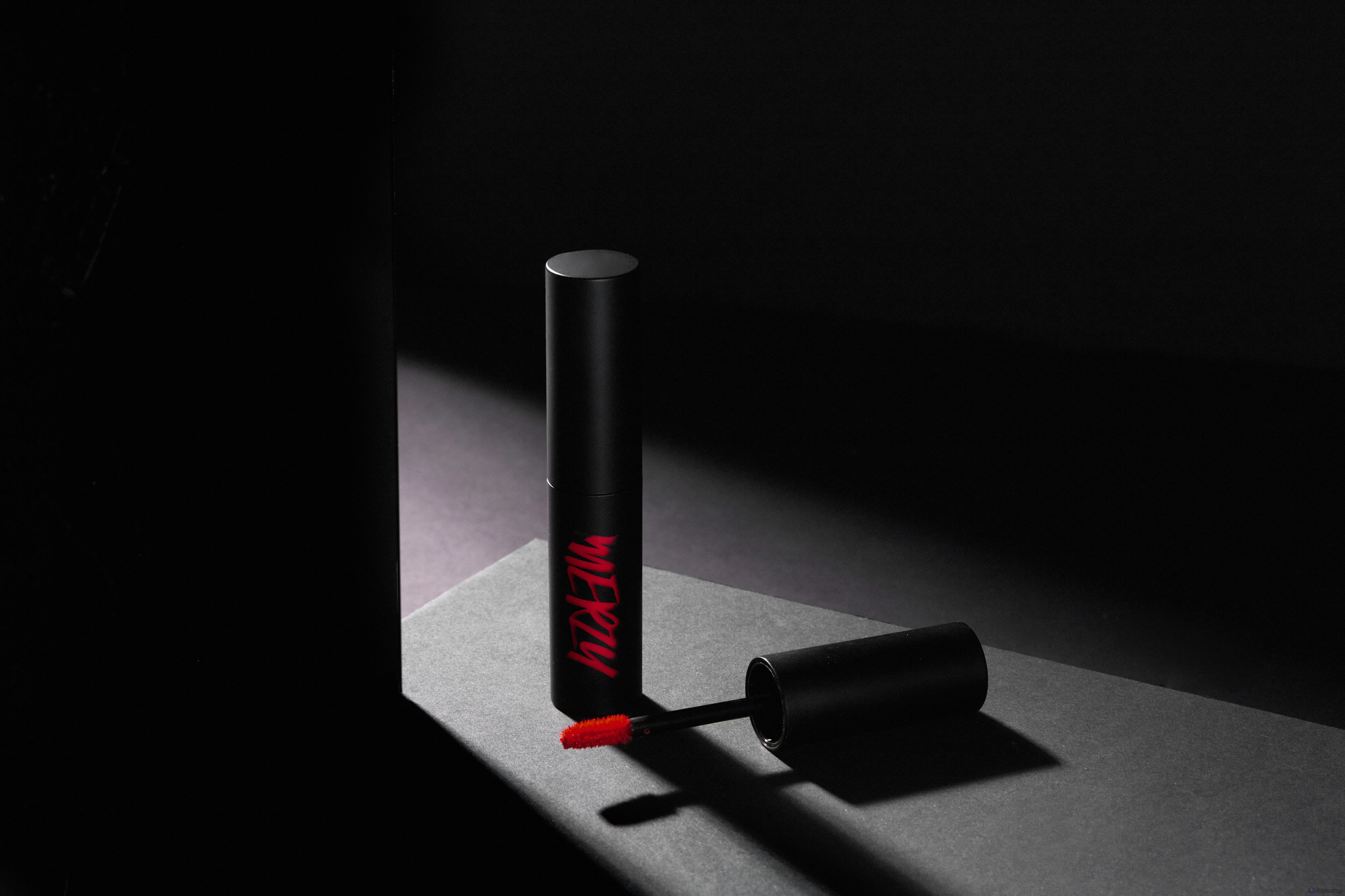 Тинт для губ MERZY The First Velvet Lip Tint, V11 Shanghai Red, 4,5 г, 1 шт., фото 9