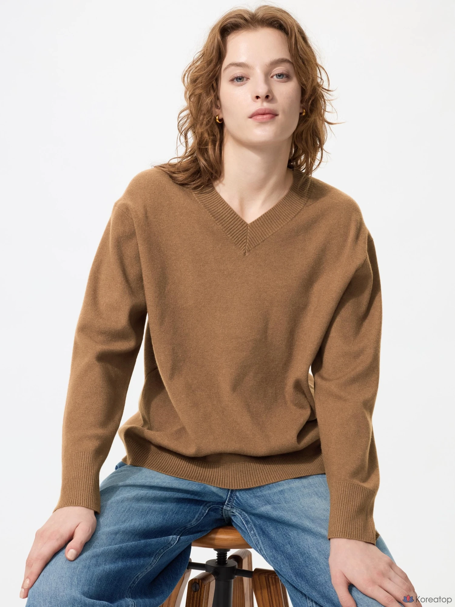 Свитер Uniqlo Washable Knit V-Neck Sweater (Smooth)