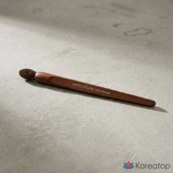 Кисть для растушевки Too cool for school Art Class Vegan Define Blender Brush, 1 шт.