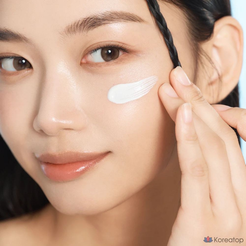 Солнцезащитный крем Re:Nk Aqua Radiance SPF50+ PA++++, 1 шт., 50 мл