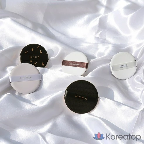 Пуховка для кушона HERA Black Cushion Puff