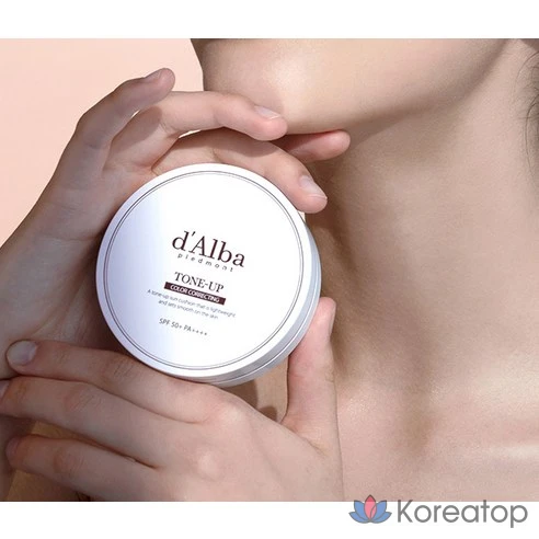 Солнцезащитный кушон для осветления тона d&#039;Alba Waterfull Tone-Up Sun Cushion SPF50+, 15 г