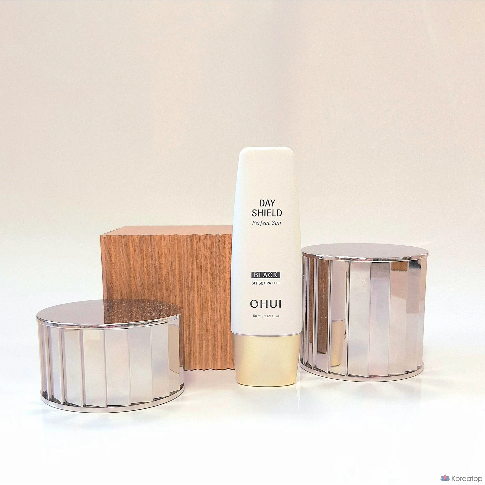 Солнцезащитный крем Ohui Perfect Sun Pro Black SPF50+ PA++++, 50 мл, 1 шт.