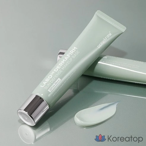 Солнцезащитная база под макияж Dermafirm Sun Defense 40 г, зеленая