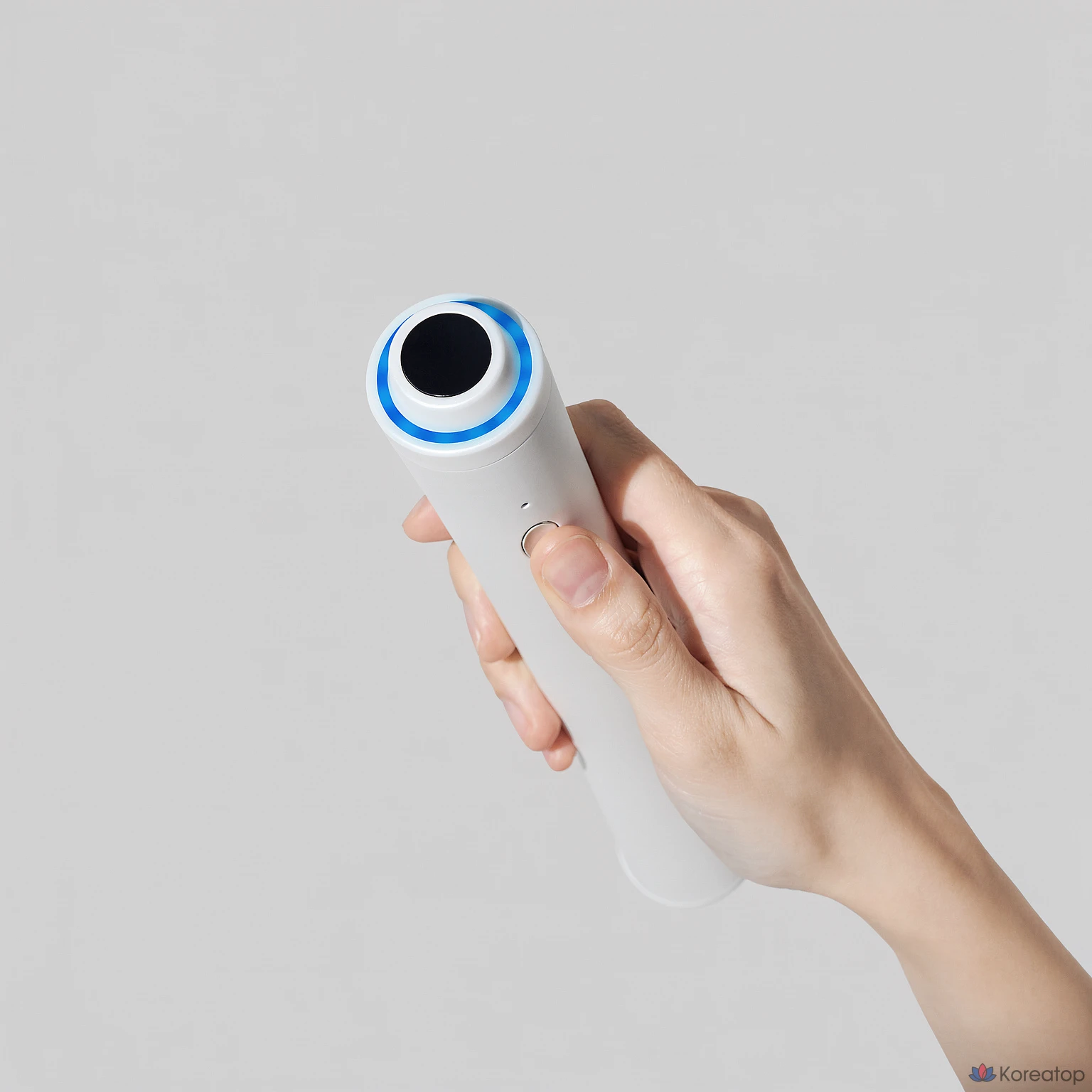 Устройство для ухода за кожей P.CALM Clear Pro, 1 шт., белое.