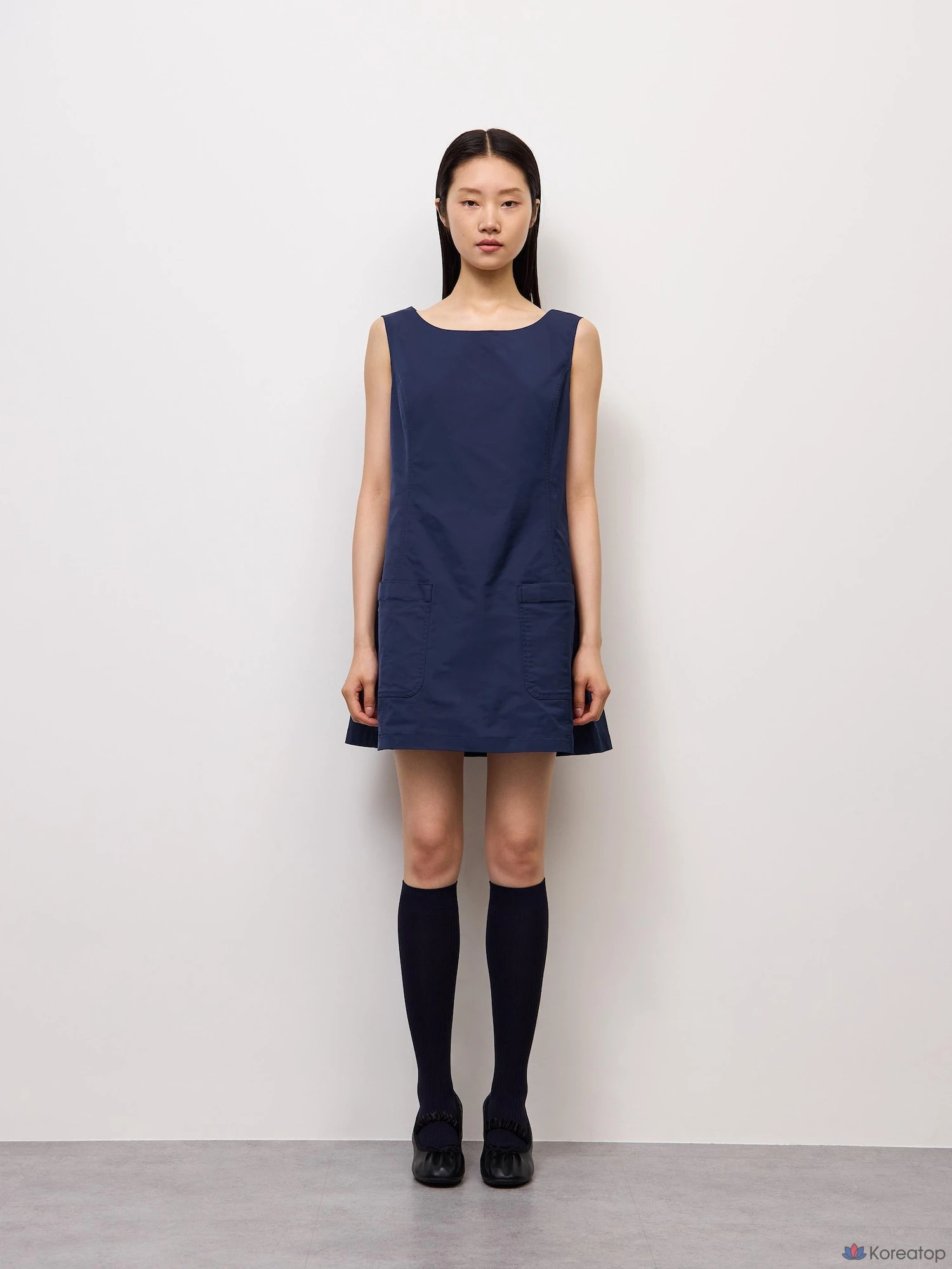 Платье Uniqlo Jumper Mini Dress (Sleeveless)