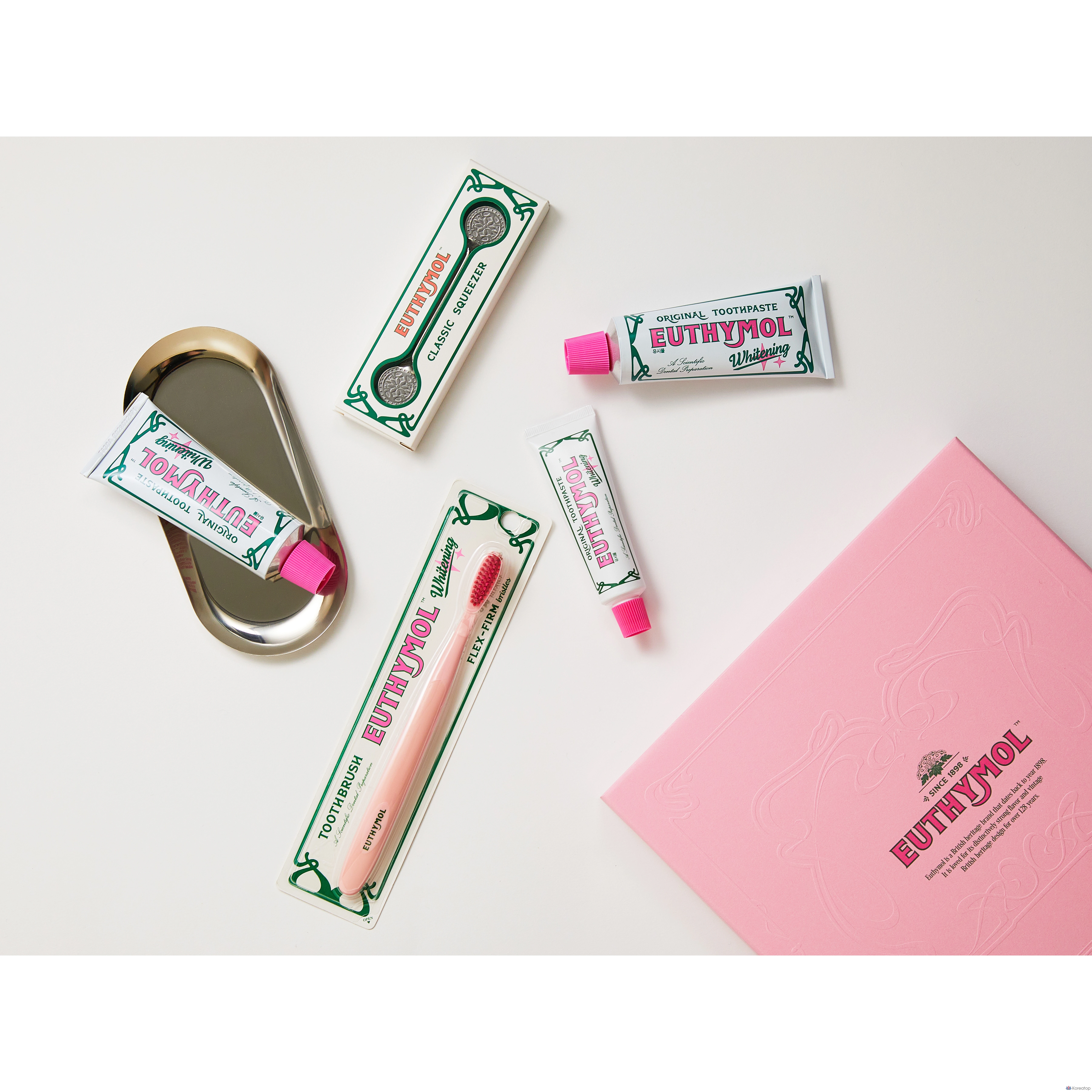 Набор для ухода Euthymol Whitening TM (Зубная паста 2 шт. + Зубная щетка Pink + Сквизер + Трей), 106 г, 1 шт.