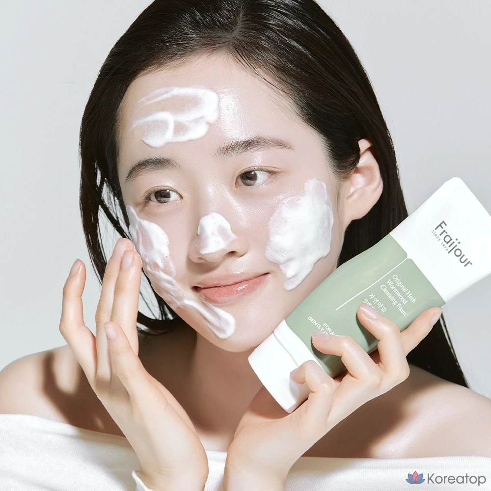 Очищающая пенка Fraijour Original Herb Natural Mugwort Cleansing Foam, 150 мл, 1 шт.