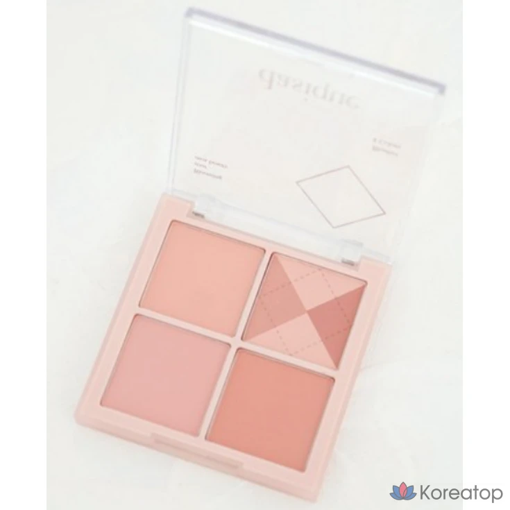 Румяна Daisique Blending Mood Cheek, 8 г, бежевый трикотаж, 1 шт.