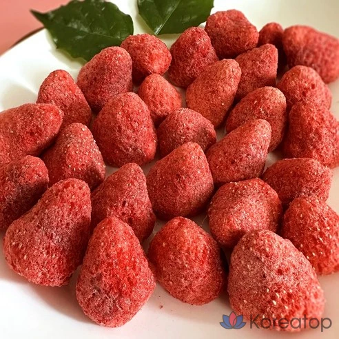 Клубничные чипсы сублимированные Malin Market, сушеная клубника