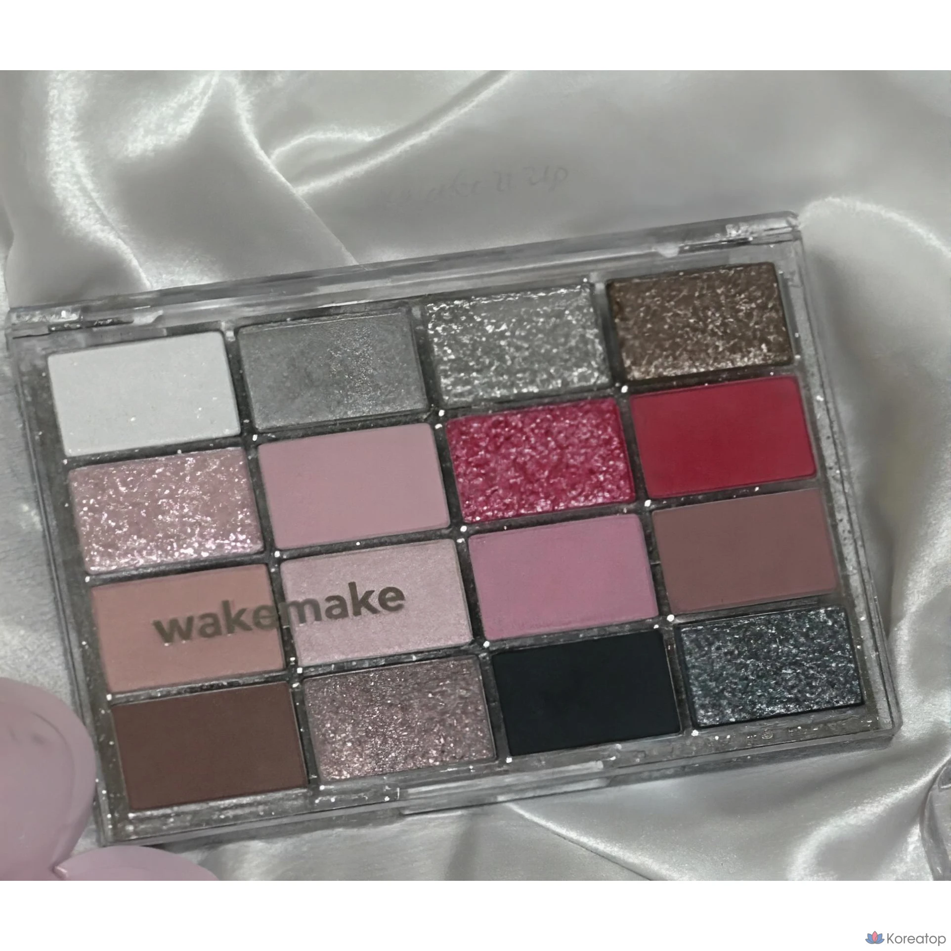 Палетка теней для век WakeMake Soft Blurring Eye Palette, оттенок 04 Lavender Blurring, 1 шт.