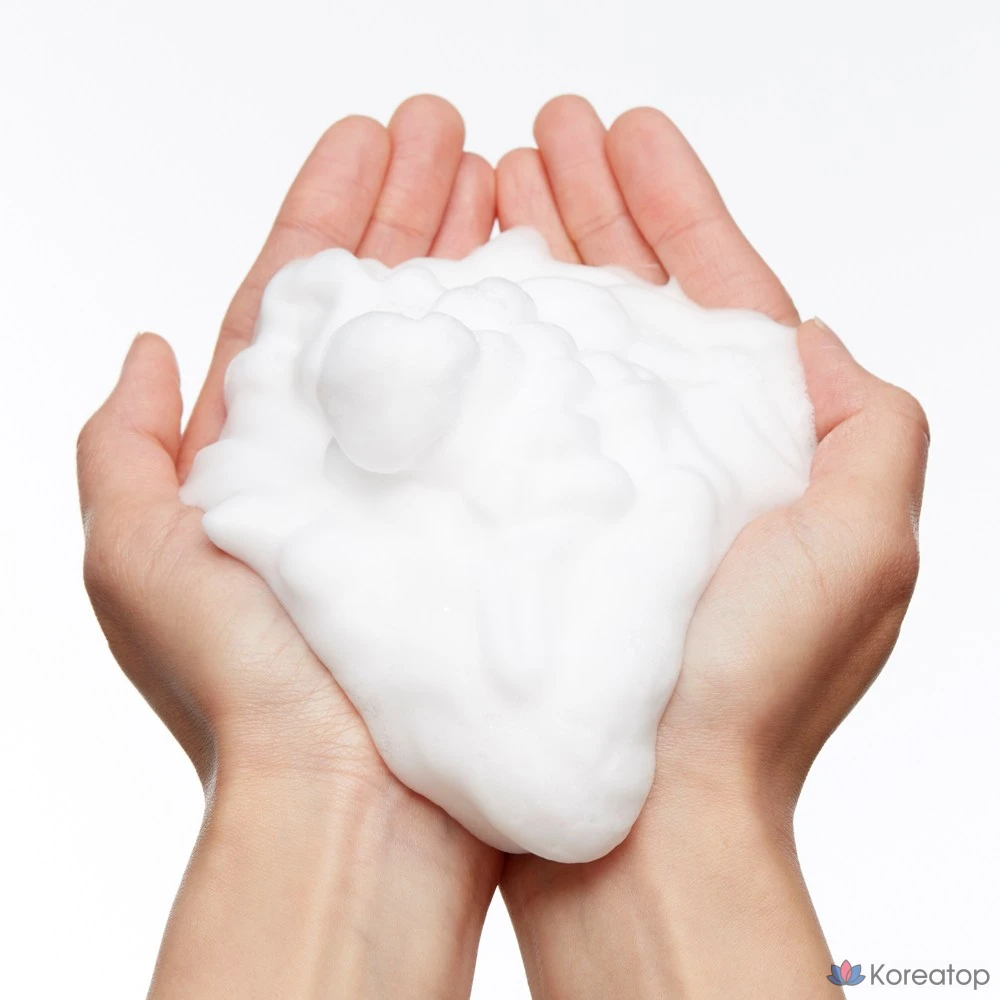 Очищающая пенка Blancow Real Milk Cleansing Foam, 1 шт., 150 мл.