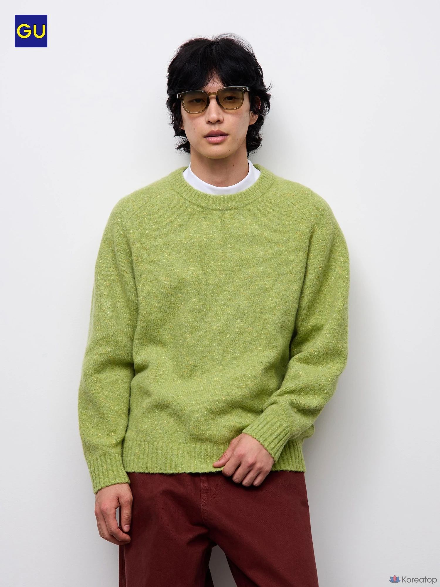 Свитер Uniqlo Puppy Touch Knit Crew Neck Sweater.