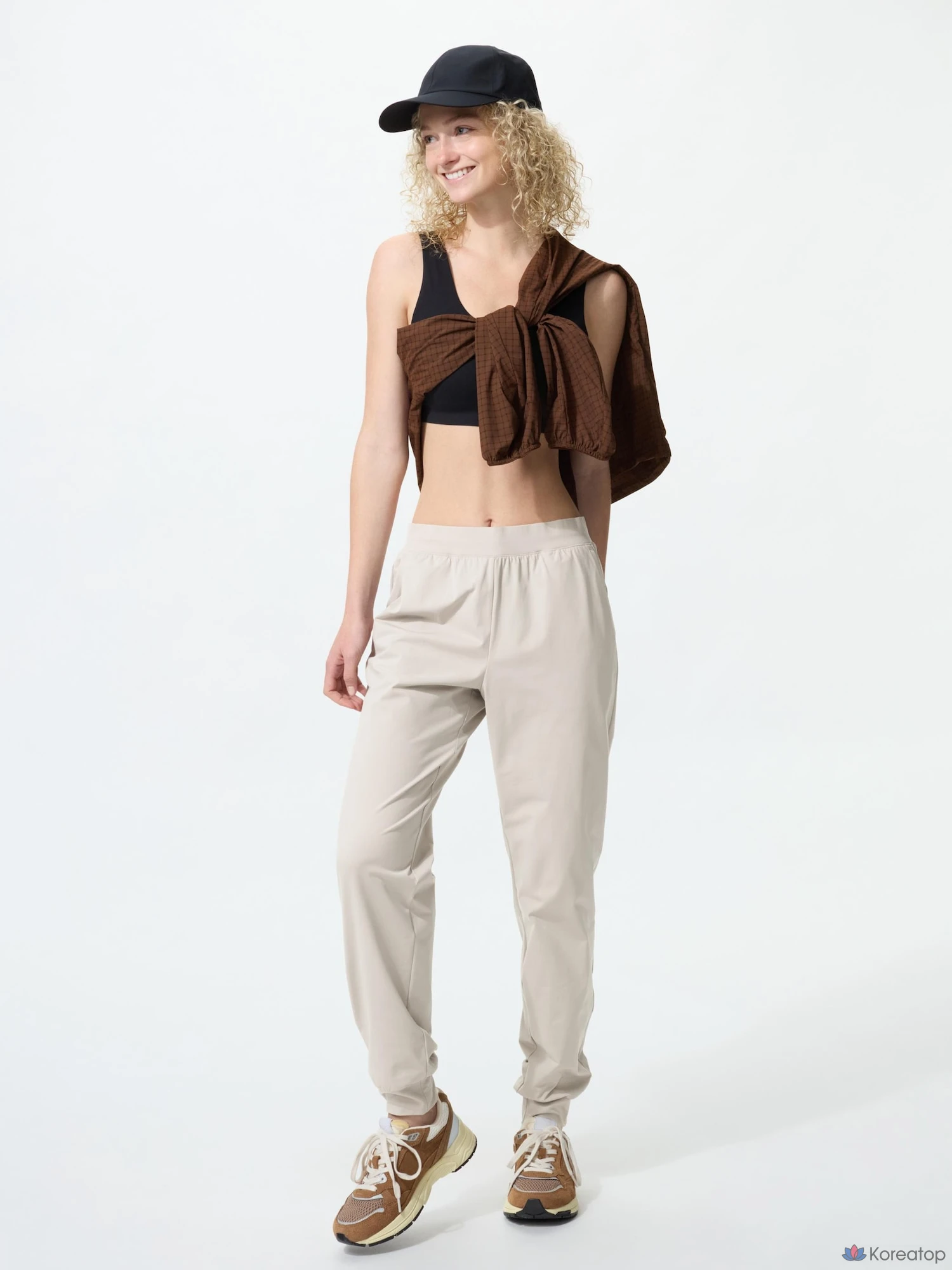 Брюки Uniqlo Ultra Stretch Active Jogger Pants, длинные, длина 71–73 см