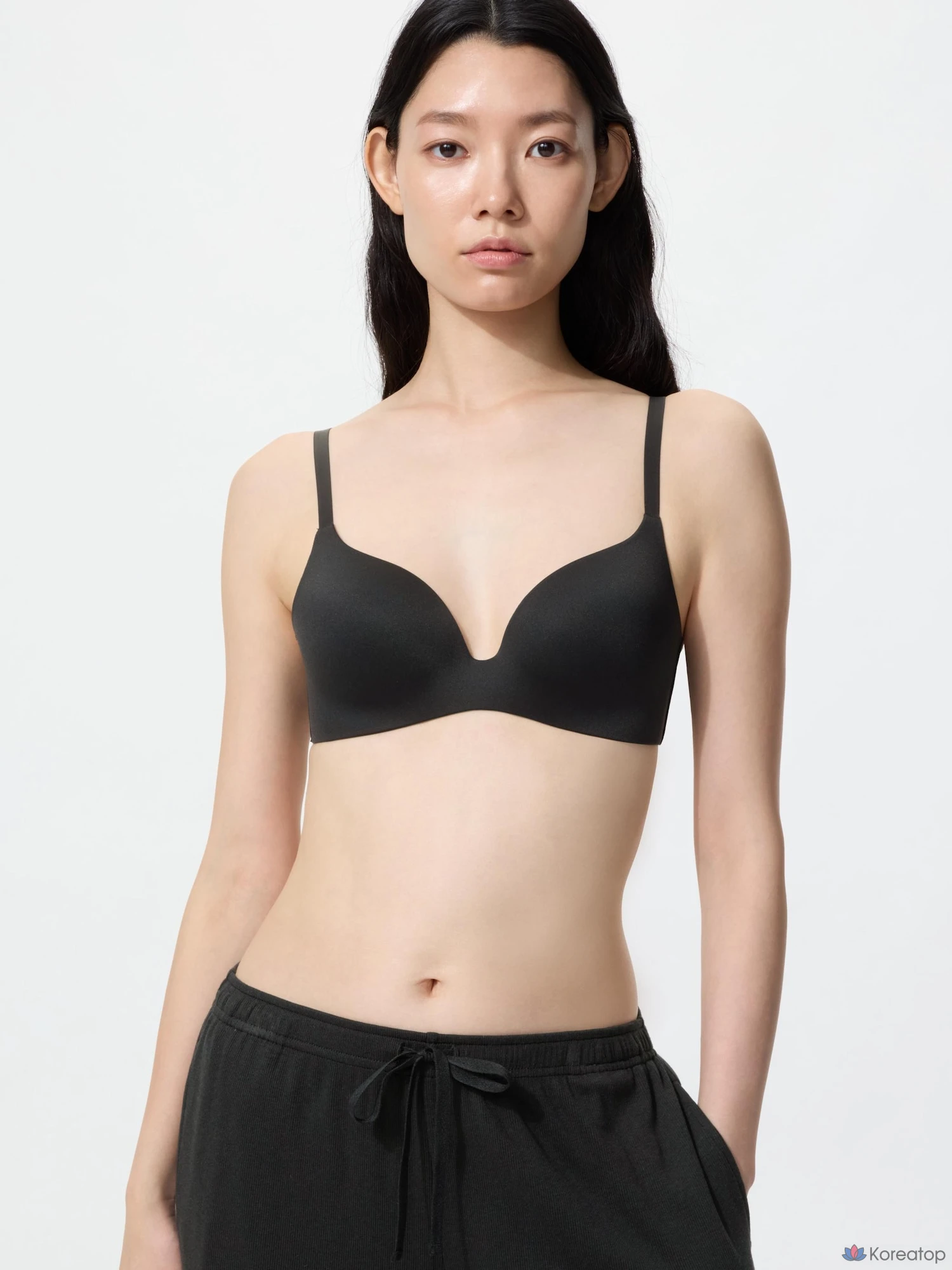 Бюстгальтер без косточек Uniqlo Wireless Bra 3D Hold