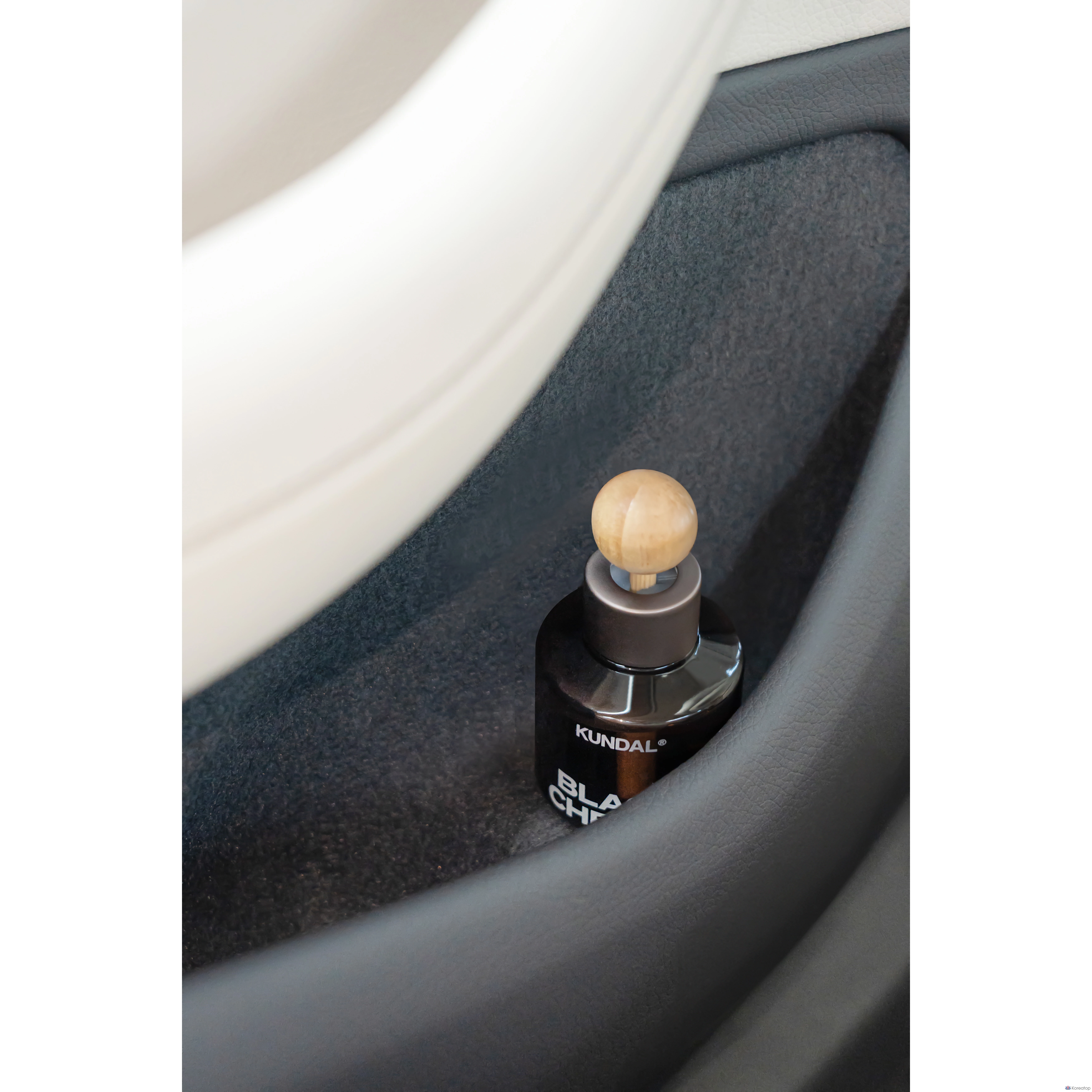 Автомобильный освежитель воздуха Kundal Perfume 75 мл (2 шт.), 2 деревянные палочки-шарика, аромат «Черная вишня», 1 комплект., фото 5